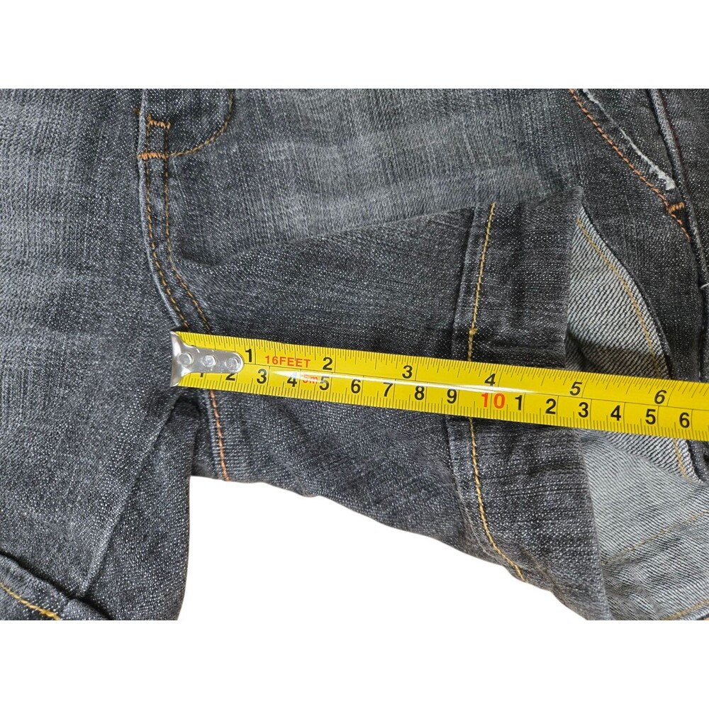 Vintage Vigoss women's Size 30 5" inseam shorts distressed buckle gray - Picture 6 of 9